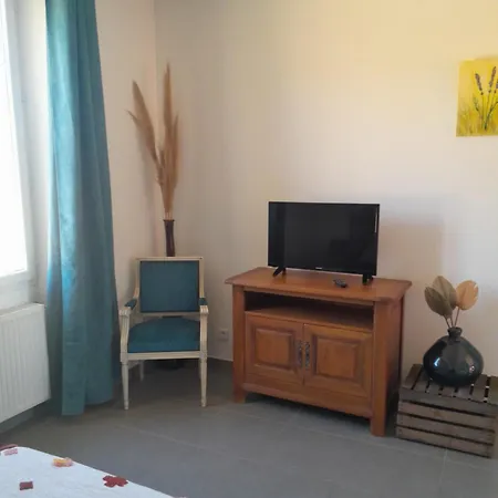 Chambres D Hotes Violetta-3